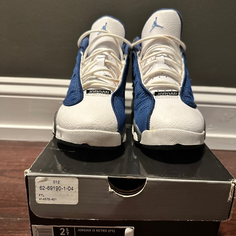 Jordan Retro 13 | Kids SZ 2.5 | French Blue/University Blue-Flint Grey-White - Picture 3 of 6